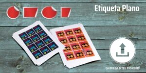 Etiquetas autocolantes em plano